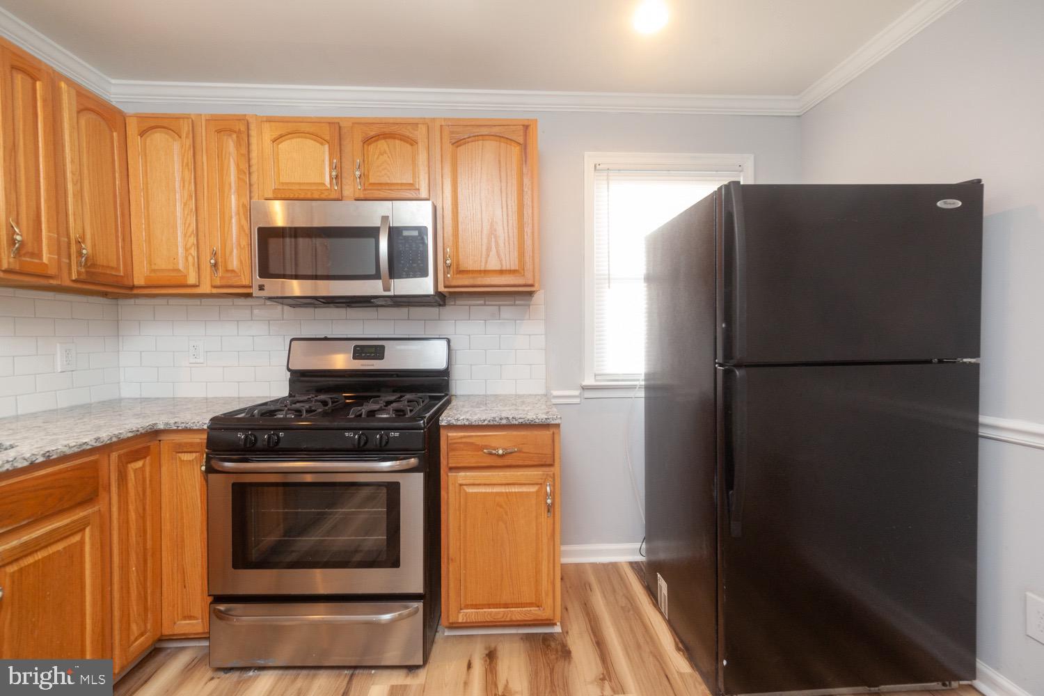 217 West Maple Avenue Lindenwold, NJ 08021 - Photo 9 of 25