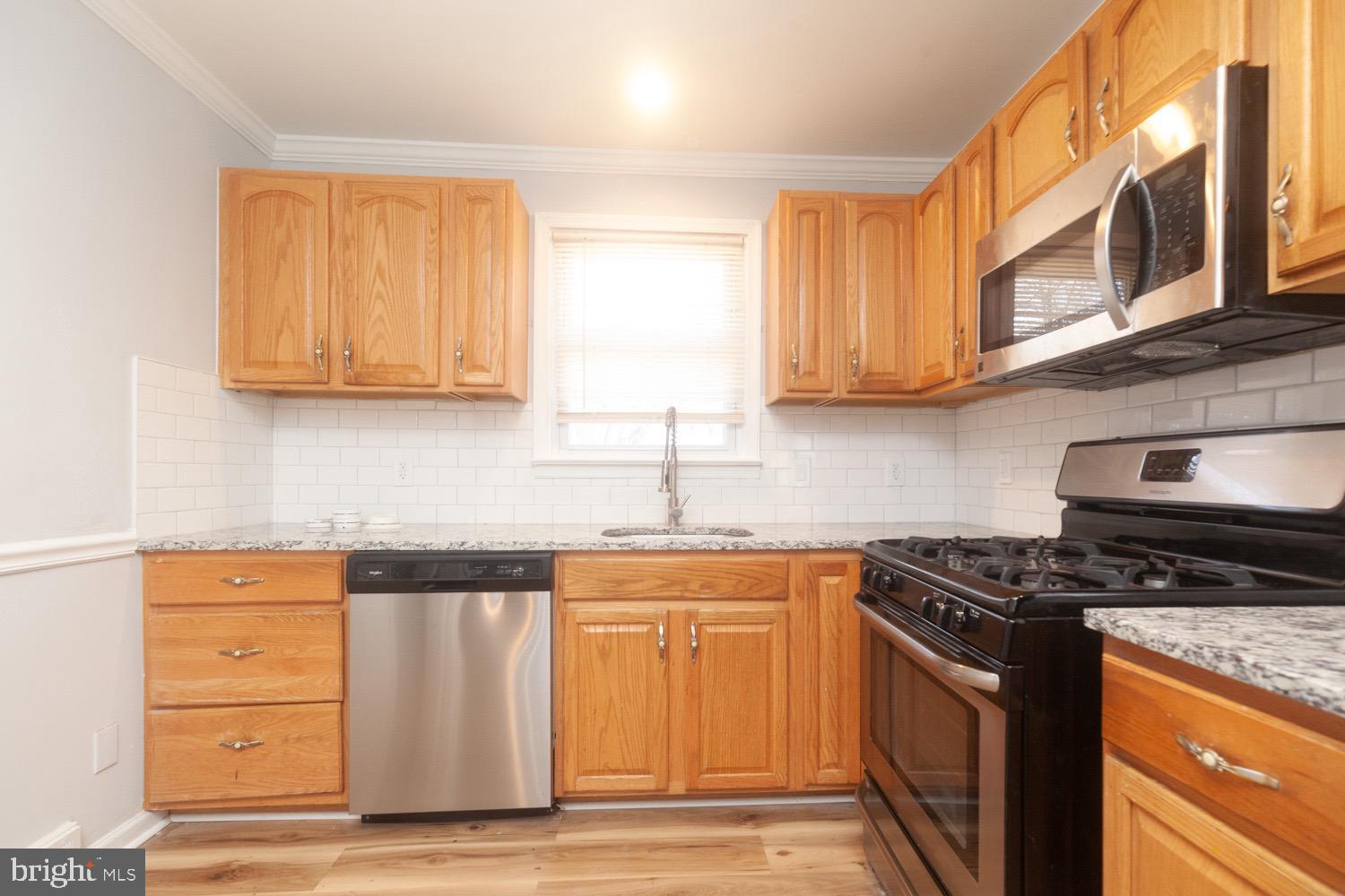 217 West Maple Avenue Lindenwold, NJ 08021 - Photo 10 of 25