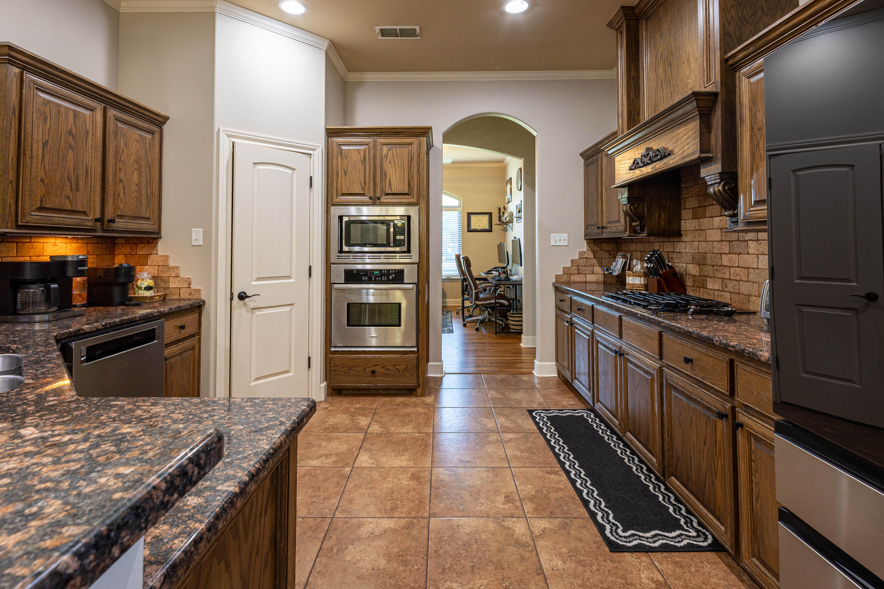 6305 77th Street Lubbock, TX 79424 - Photo 6 of 32 ELA_Lubbock TX Property_77th Street_2026