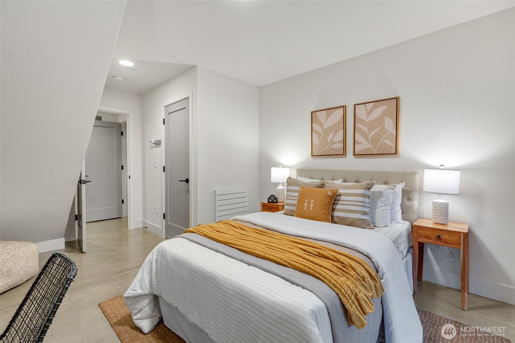 908 North 46th Street, Unit F Seattle, WA 98103 - Photo 34 of 40