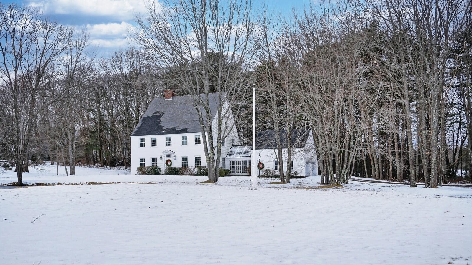 75 Winnocks Neck Road Scarborough, ME 04074 - Photo 2 of 70 privacy
