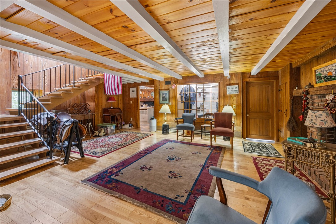 2631 Quaker Road Macedon, NY 14522 - Photo 22 of 46 Look at those hardwoods floors and ceiling.