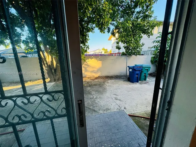 $2,400 | 10805 Southwest 4th Street, Unit 3, Sweetwater, FL 33174