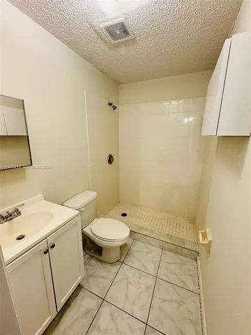 $2,400 | 10805 Southwest 4th Street, Unit 3, Sweetwater, FL 33174