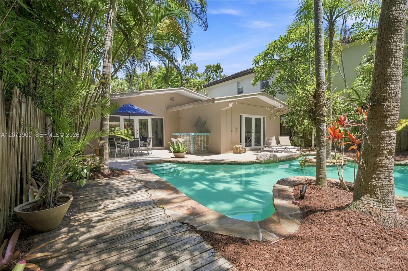 4110 Battersea Road Miami, FL 33133 - Photo 25 of 32 Gallery Image 25