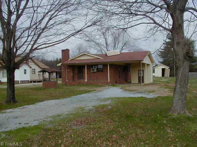 152 Giles Road Lexington, NC 27295 - Photo 1 of 1 Exterior Front. Main View