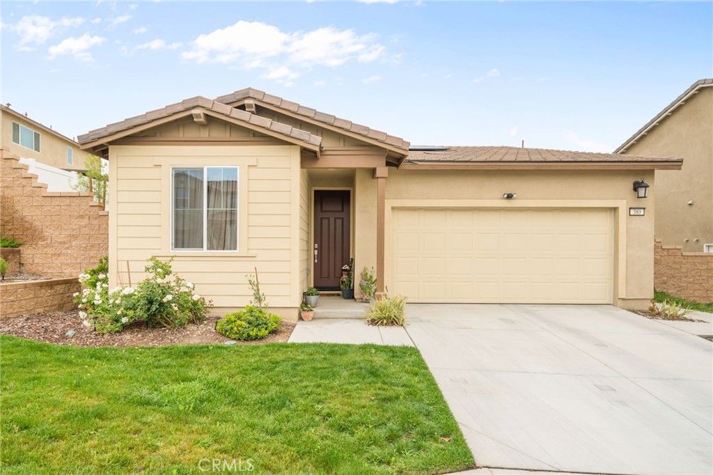 380 Havasu Way Rialto, CA 92377 - Photo 2 of 52
