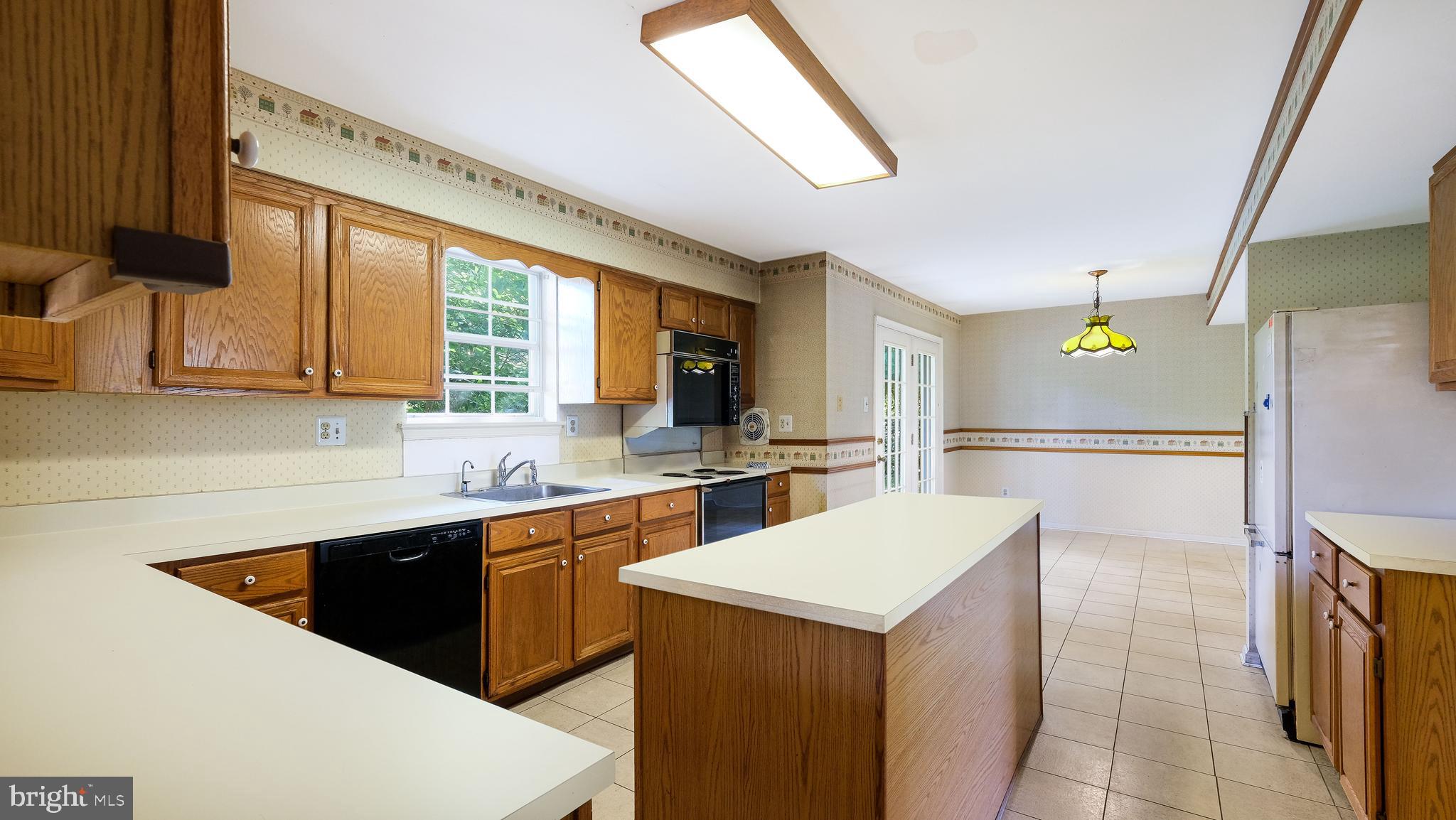 65 Meetinghouse Road Doylestown, PA 18901 - Photo 12 of 27 Kitchen