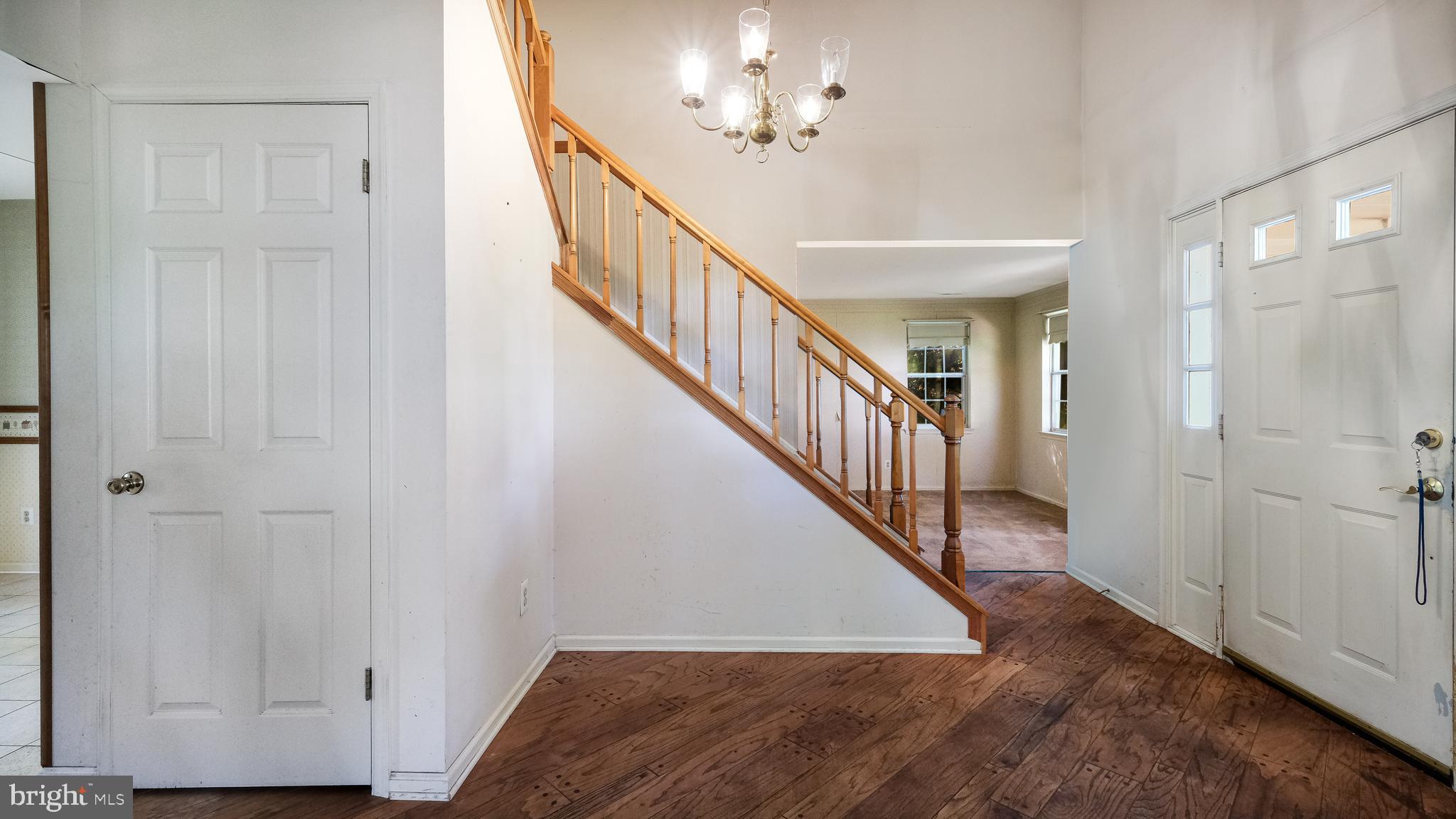 65 Meetinghouse Road Doylestown, PA 18901 - Photo 5 of 27 Foyer