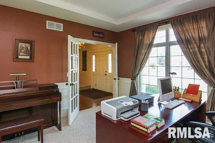 5530 Judge Road Bettendorf, IA 52722 - Photo 11 of 20 Gallery Image 11