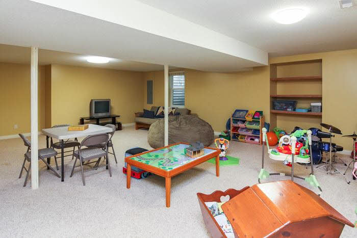 5530 Judge Road Bettendorf, IA 52722 - Photo 17 of 20 Gallery Image 17