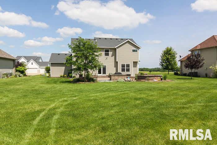 5530 Judge Road Bettendorf, IA 52722 - Photo 2 of 20 Gallery Image 2