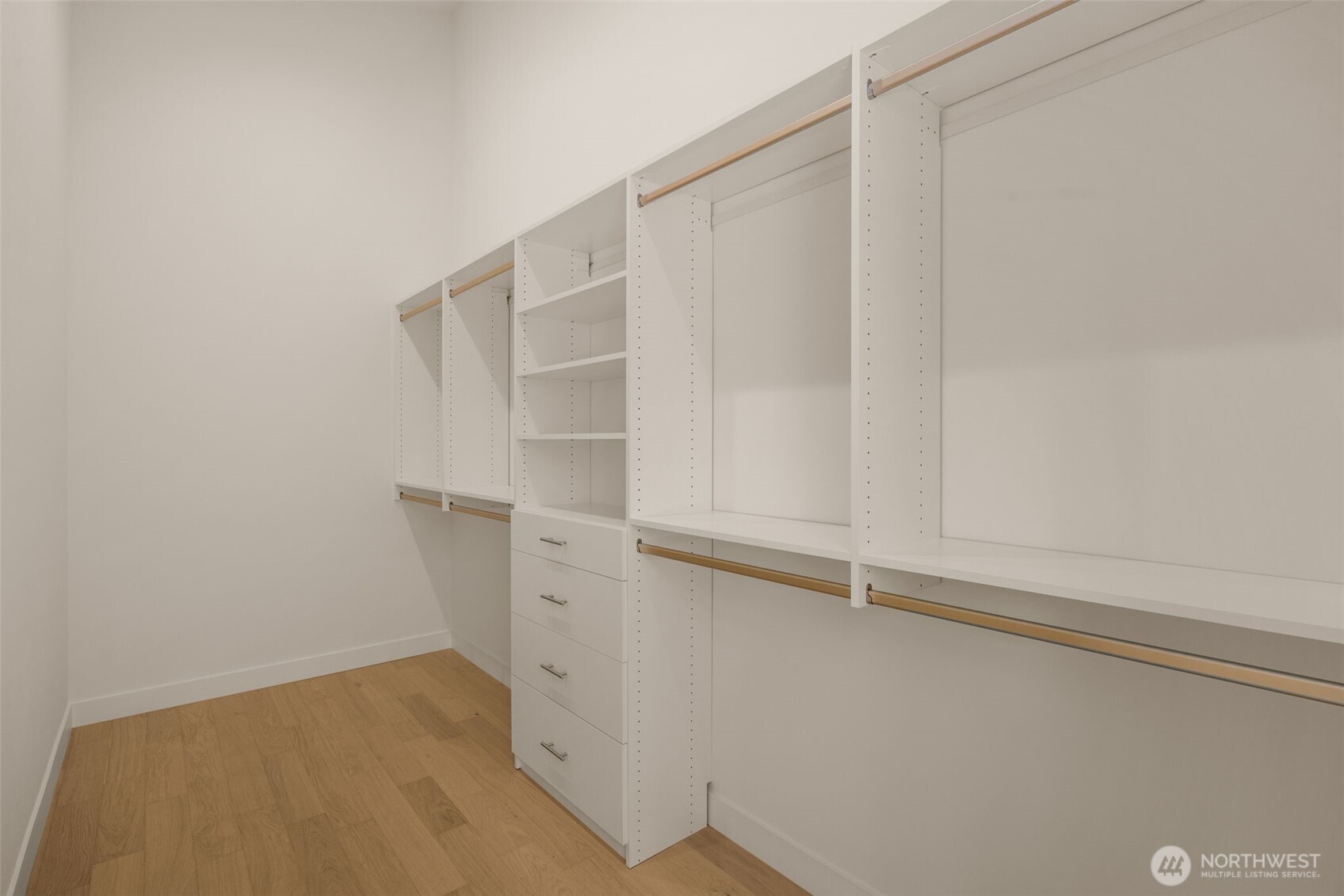 7335 & 7335b 21st Avenue Northeast Seattle, WA 98115 - Photo 19 of 40