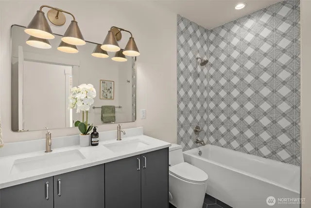 $2,565,000 | 7335 & 7335b 21st Avenue Northeast, Seattle, WA 98115