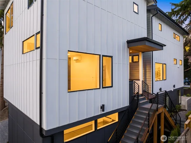 $2,565,000 | 7335 & 7335b 21st Avenue Northeast, Seattle, WA 98115