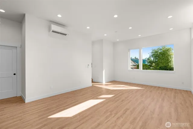 $2,565,000 | 7335 & 7335b 21st Avenue Northeast, Seattle, WA 98115