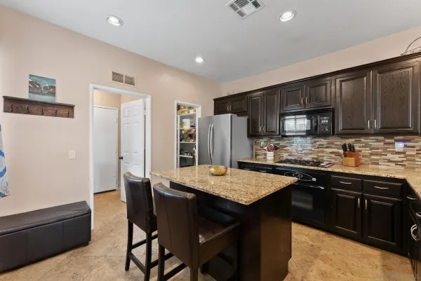 $649,999 | 814 Caminito Francisco, Unit 3, Chula Vista, CA 91913