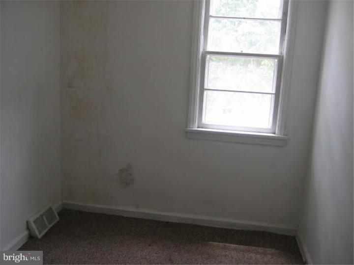 2881 Cushing Road Camden, NJ 08104 - Photo 9 of 10