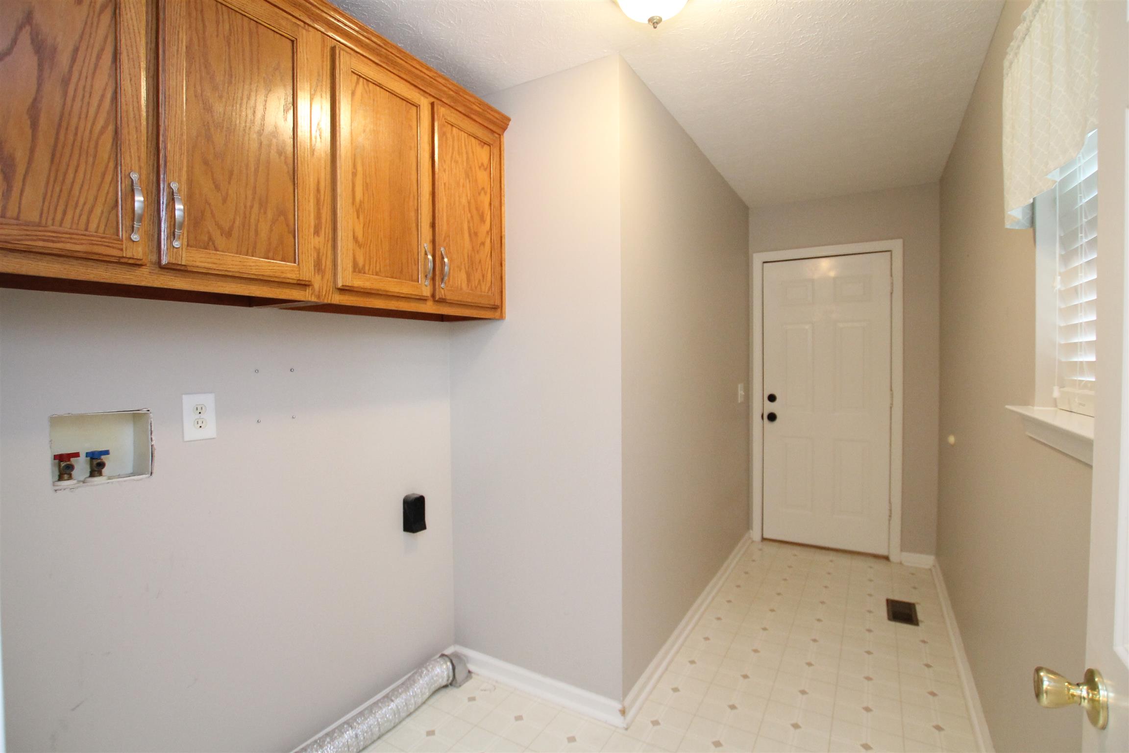 808 Hunters Crossing Lane Springfield, TN 37172 - Photo 13 of 30 a view of an empty room