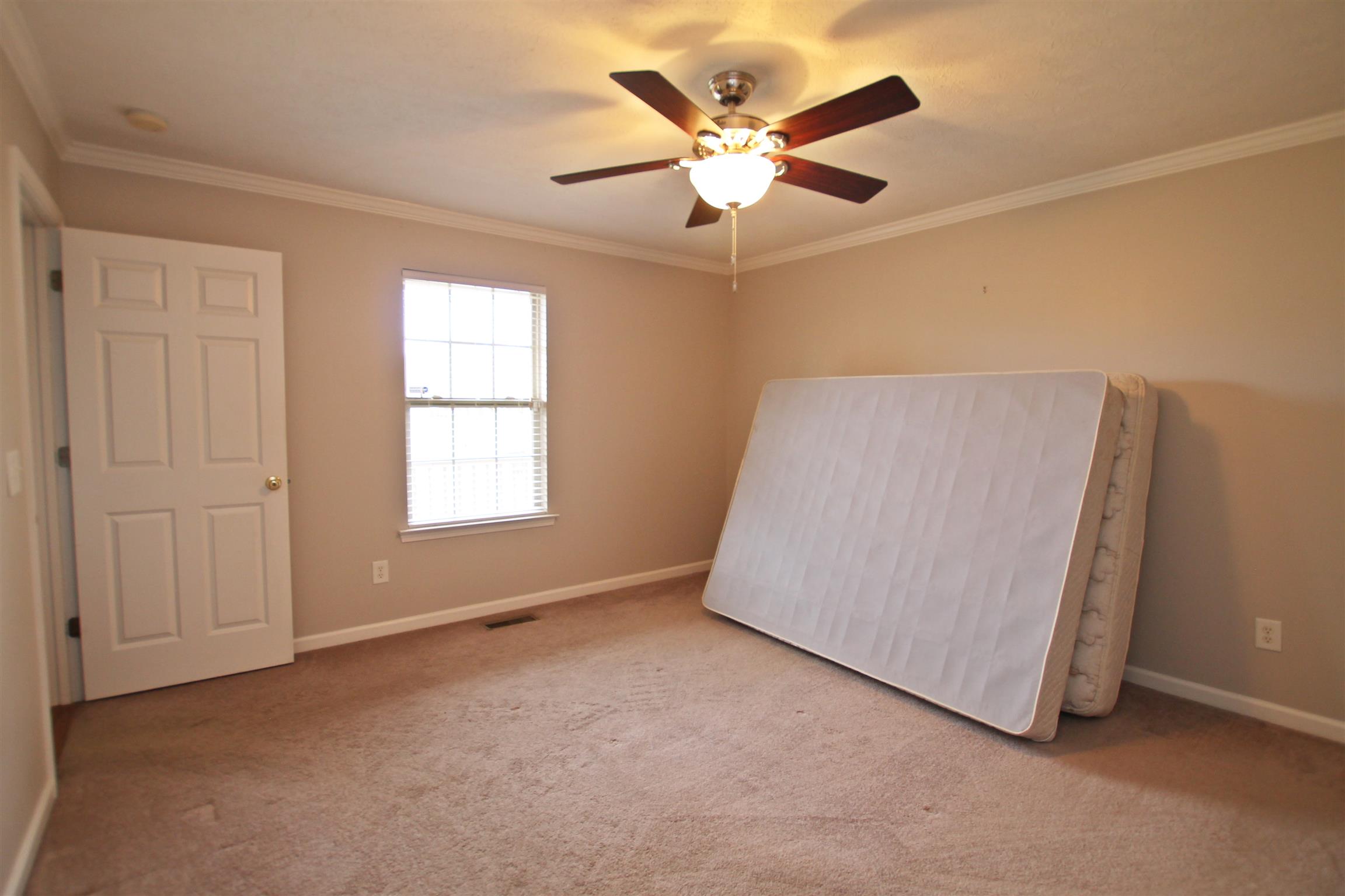 808 Hunters Crossing Lane Springfield, TN 37172 - Photo 15 of 30 an empty room with windows and fan