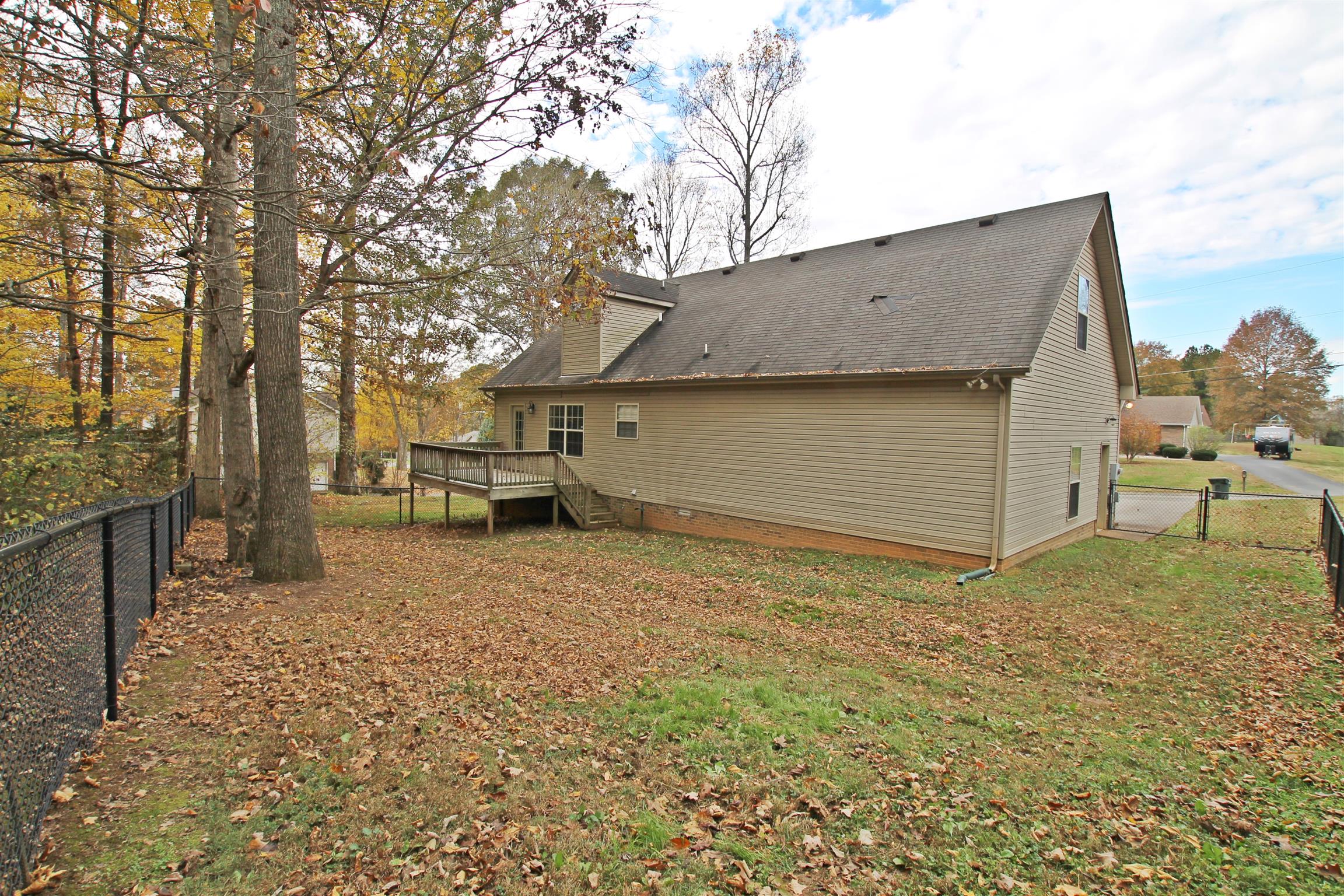808 Hunters Crossing Lane Springfield, TN 37172 - Photo 28 of 30 a backyard of a house