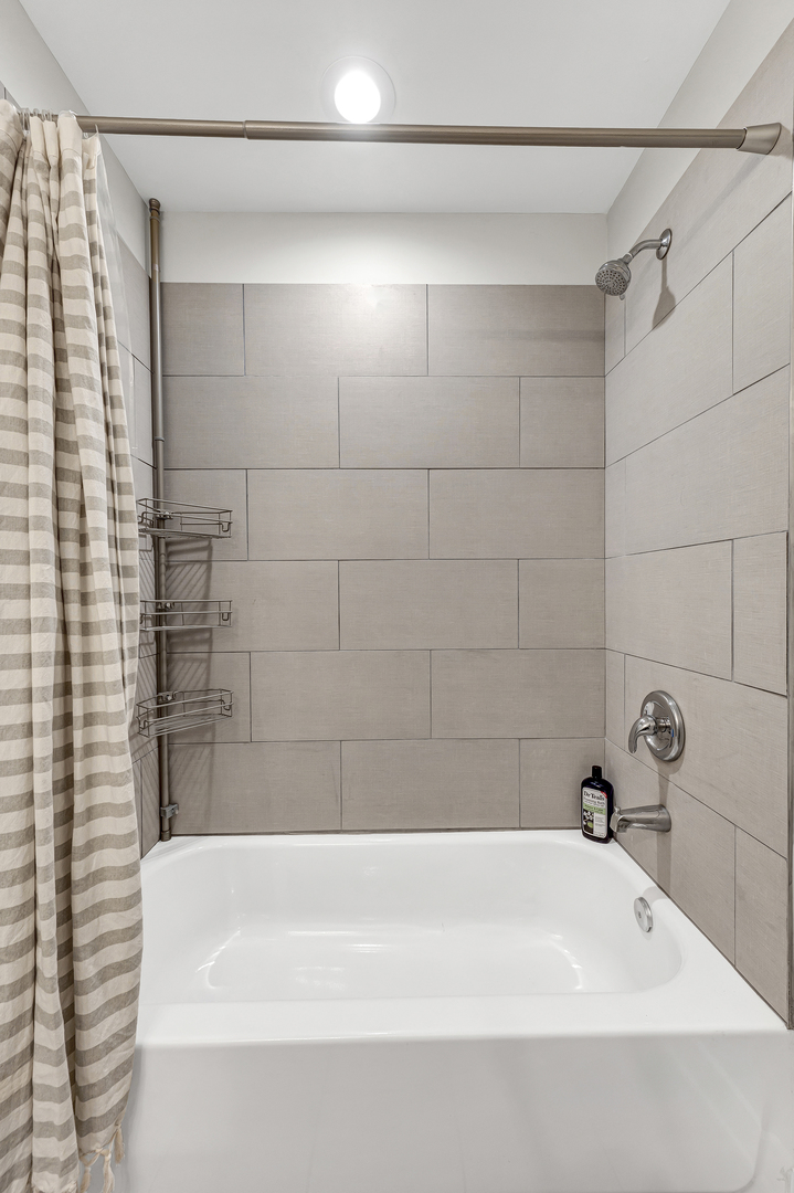 2440 West 24th Place, Unit 1F Chicago, IL 60608 - Photo 18 of 22