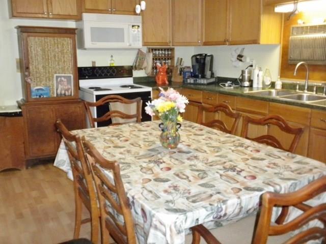 227 Jacob Buck Pond Road Bucksport, ME 04416 - Photo 5 of 35 Kitchen/Dining