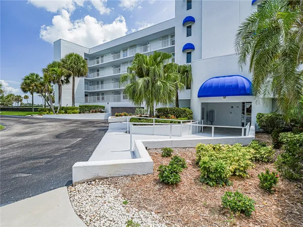 $524,900 | 6005 River Run Drive, Unit 6005, Sebastian, FL 32958