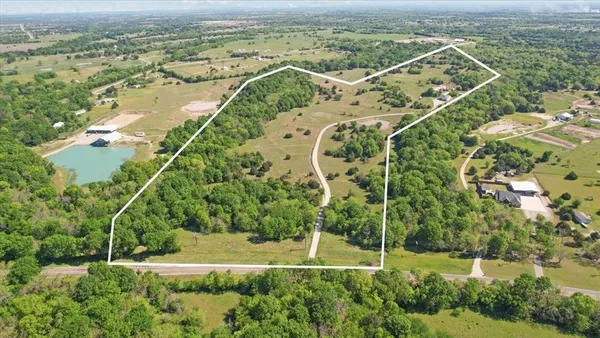 $1,600,000 | 2377 Fm 36 Street North, Celeste, TX 75423