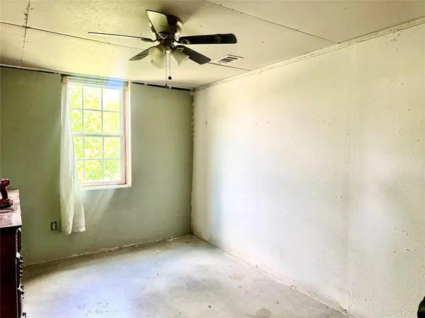 $1,600,000 | 2377 Fm 36 Street North, Celeste, TX 75423