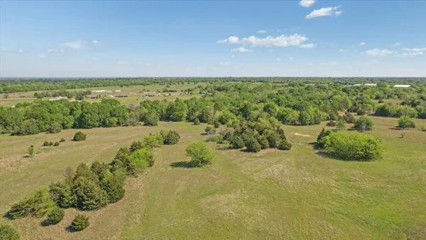 $1,600,000 | 2377 Fm 36 Street North, Celeste, TX 75423