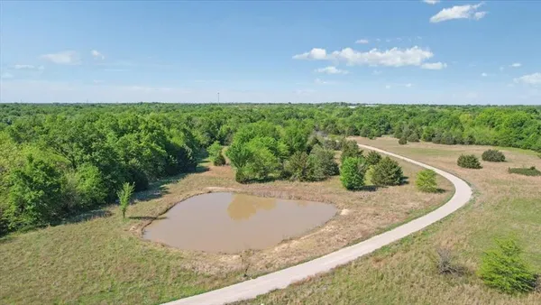 $1,600,000 | 2377 Fm 36 Street North, Celeste, TX 75423