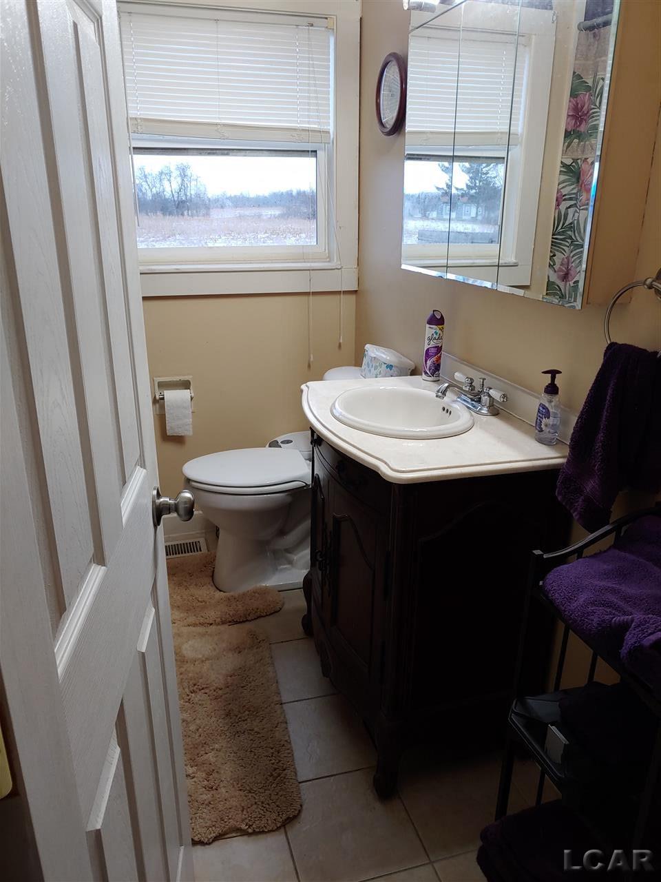 4075 West Beecher Road Adrian, MI 49221 - Photo 31 of 42 31372959-34.JPG