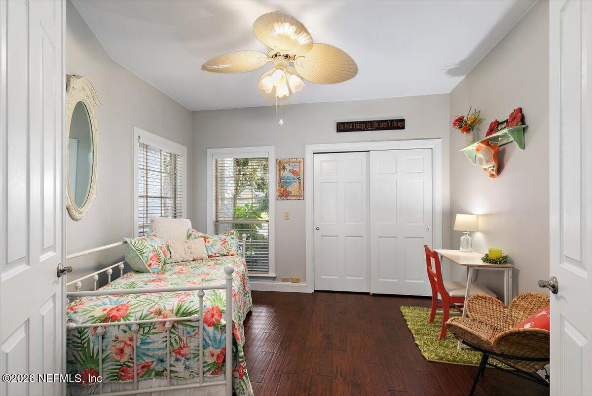 189 Laurel Lane Ponte Vedra Beach, FL 32082 - Photo 15 of 31 a bedroom with a bed and wooden floor