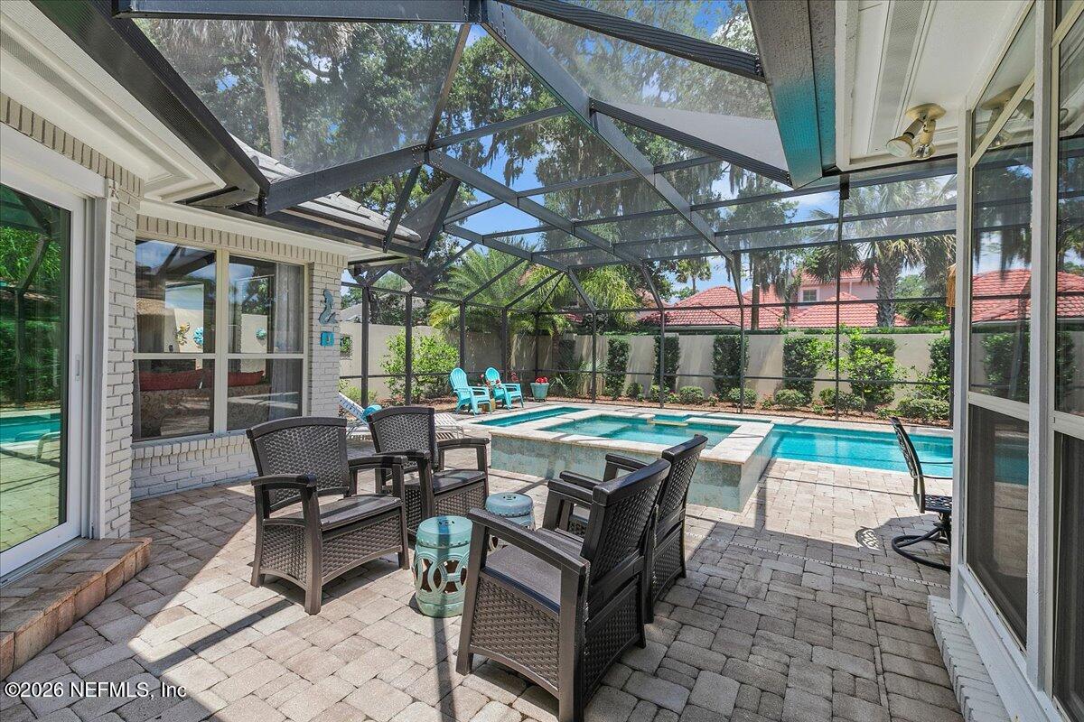 189 Laurel Lane Ponte Vedra Beach, FL 32082 - Photo 17 of 31 a view of an outdoor space with a couch