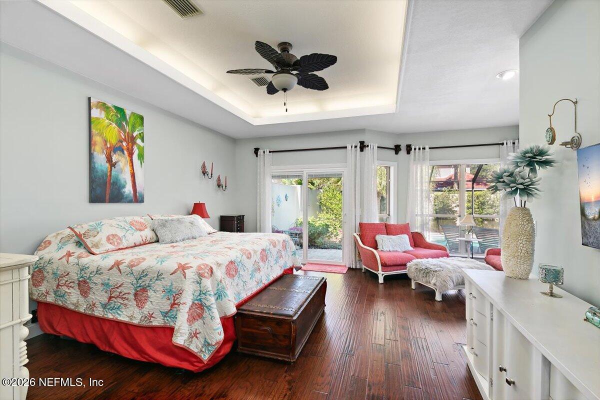 189 Laurel Lane Ponte Vedra Beach, FL 32082 - Photo 8 of 31 a bed room with a bed window and a chair