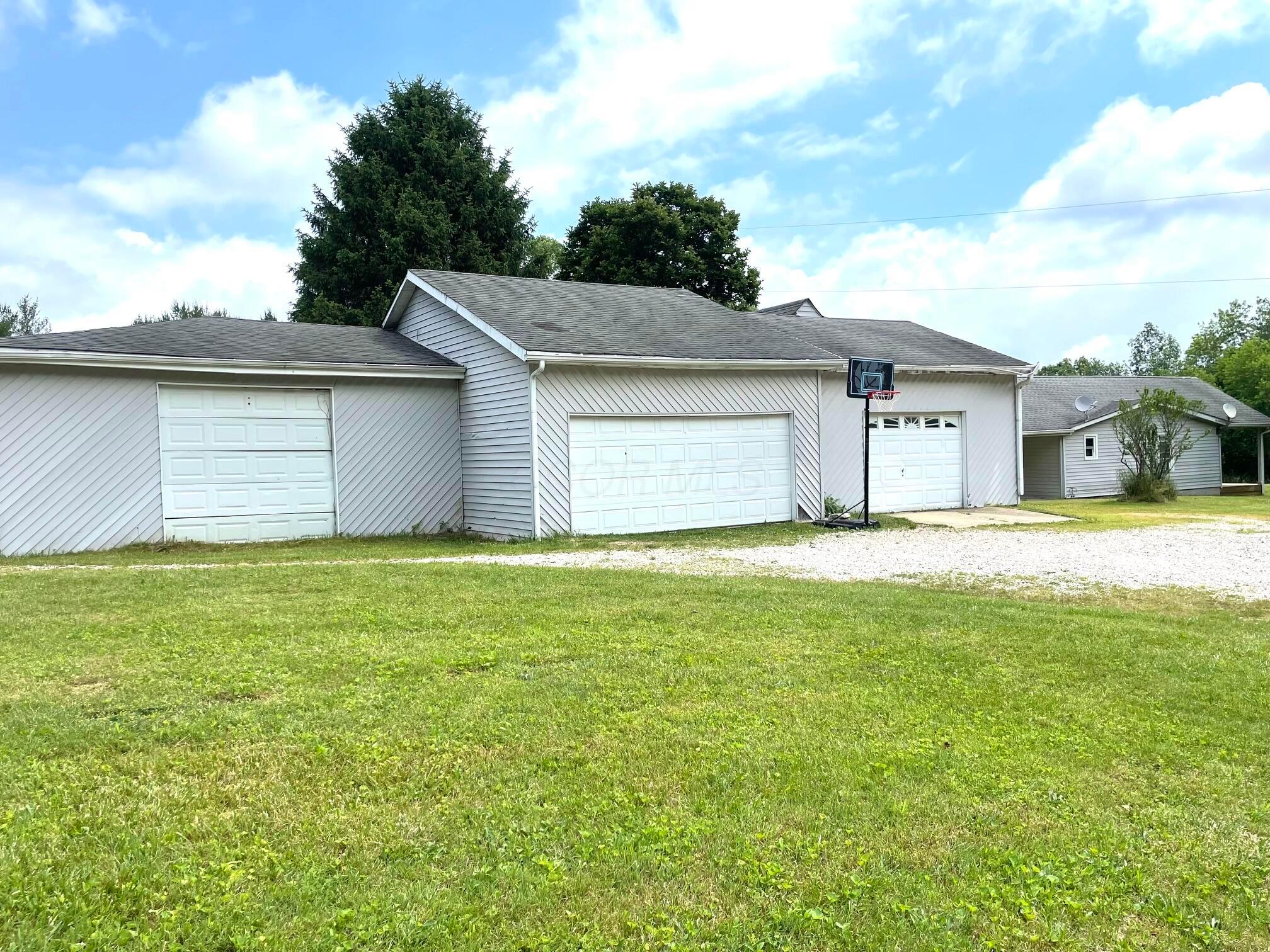15351 Berry Road Logan, OH 43138 - Photo 41 of 57