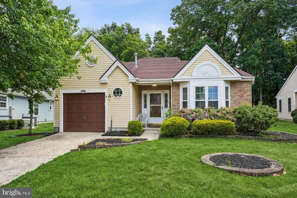 $484,900 | 929 Larkspur Place South, Mount Laurel, NJ 08054