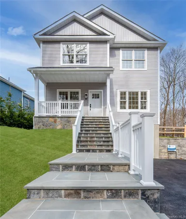 $1,215,000 | 16 Stephens Lane, Valhalla, NY 10595