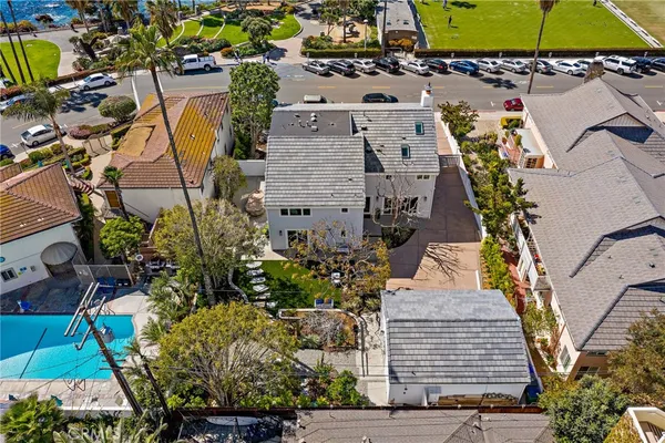 $30,000 | 450 Cliff Drive, Laguna Beach, CA 92651