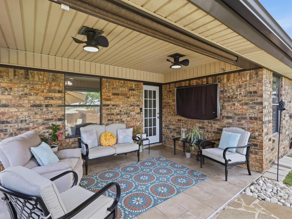 3109 Emerald Street Bedford, TX 76021 - Photo 34 of 39