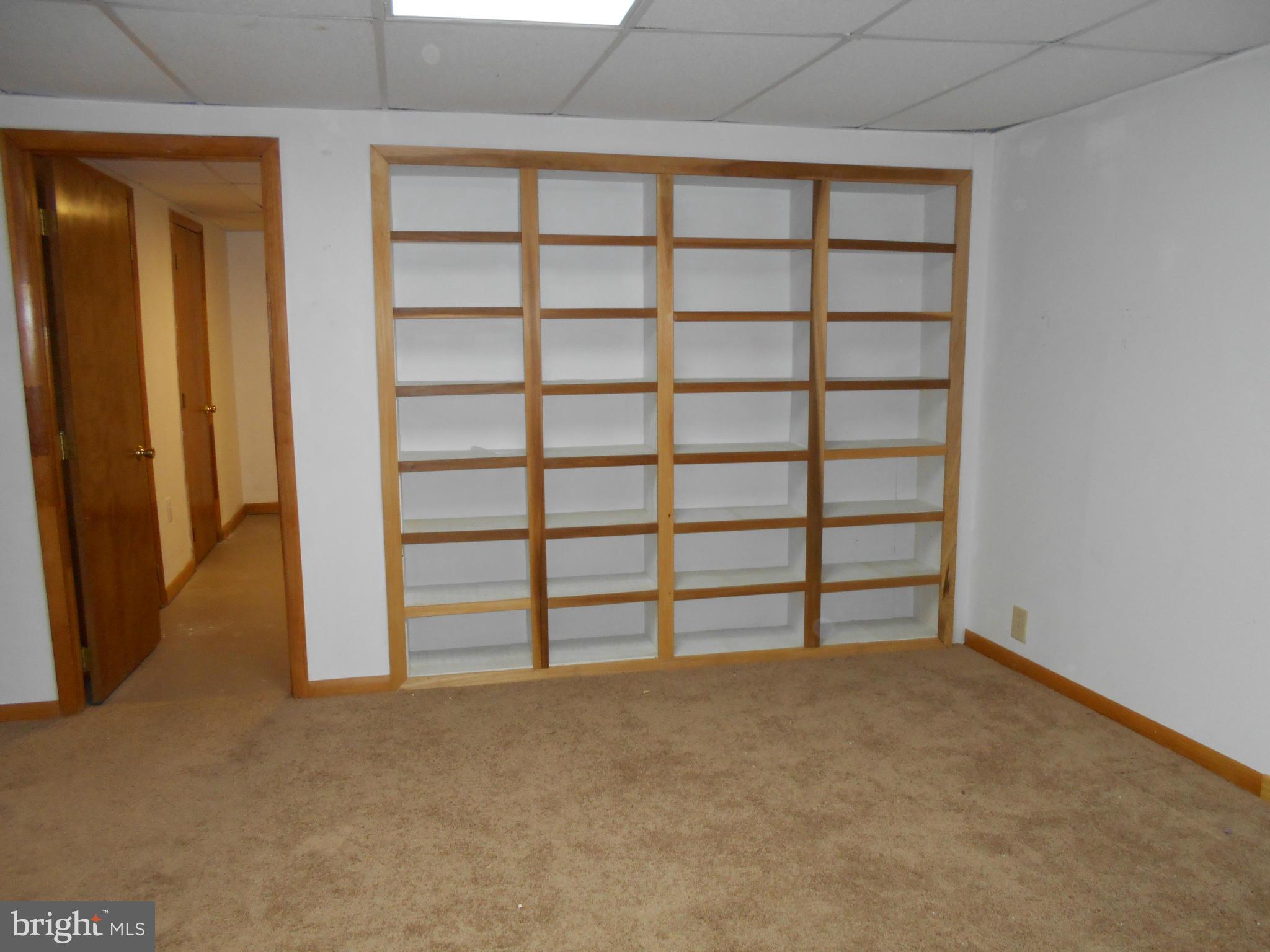 1724 Pin Oak Road Baltimore, MD 21234 - Photo 17 of 26 Built in Bookcase