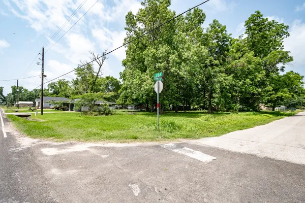 $50,000 | 0 West Cormier Street, Liberty, TX 77575