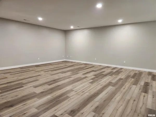 $450,000 | 14063 North Link Lane, Mount Vernon, IL 62864