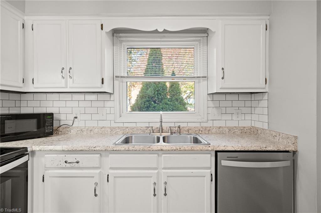 2202 Huntington Road, Unit G4 Burlington, NC 27215 - Photo 9 of 33 Gallery Image 9
