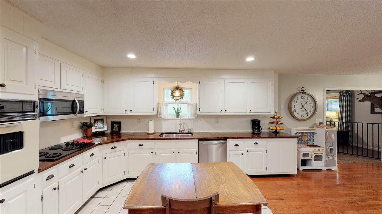 3079 Oakland Road Philadelphia, TN 37846 - Photo 8 of 42 Gallery Image 8