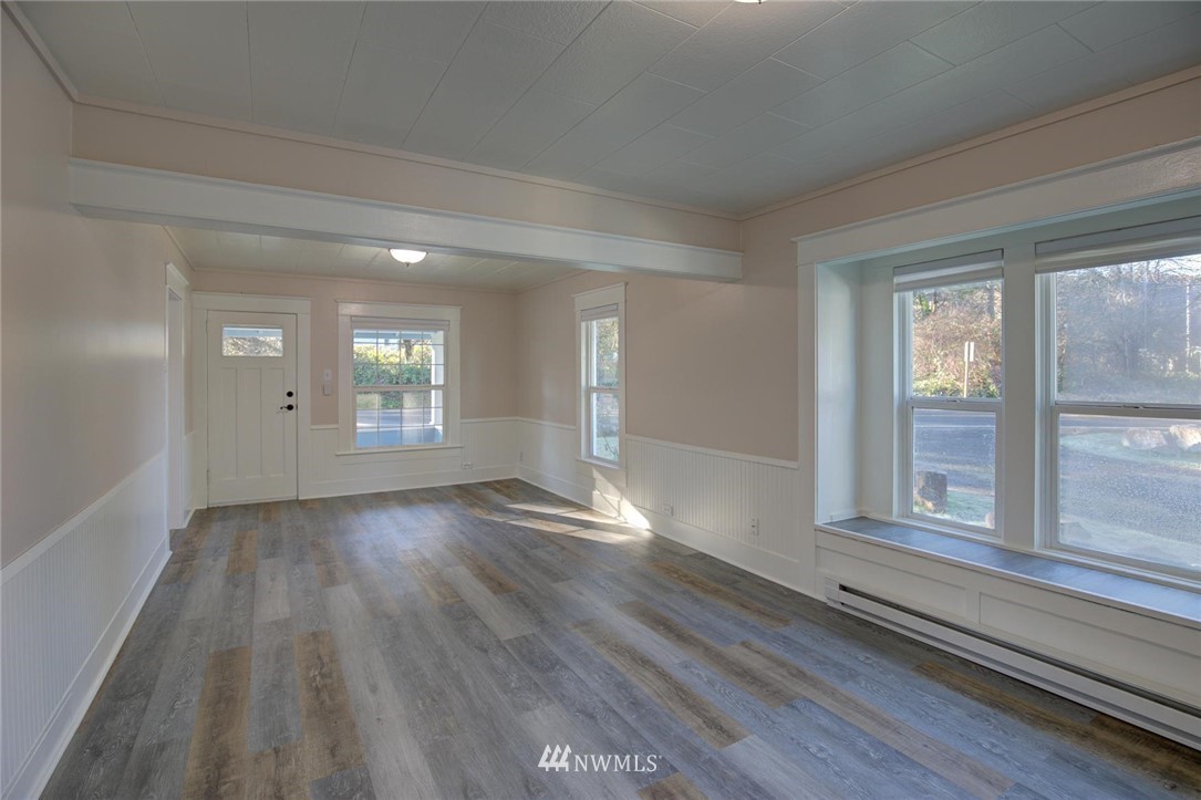 2595 Willapa Road Raymond, WA 98577 - Photo 9 of 33 Gallery Image 9