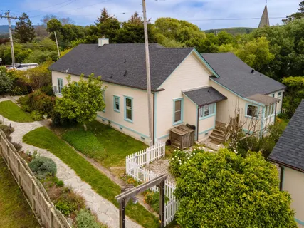 $2,495,000 | 393 Stage Road, Pescadero, CA 94060