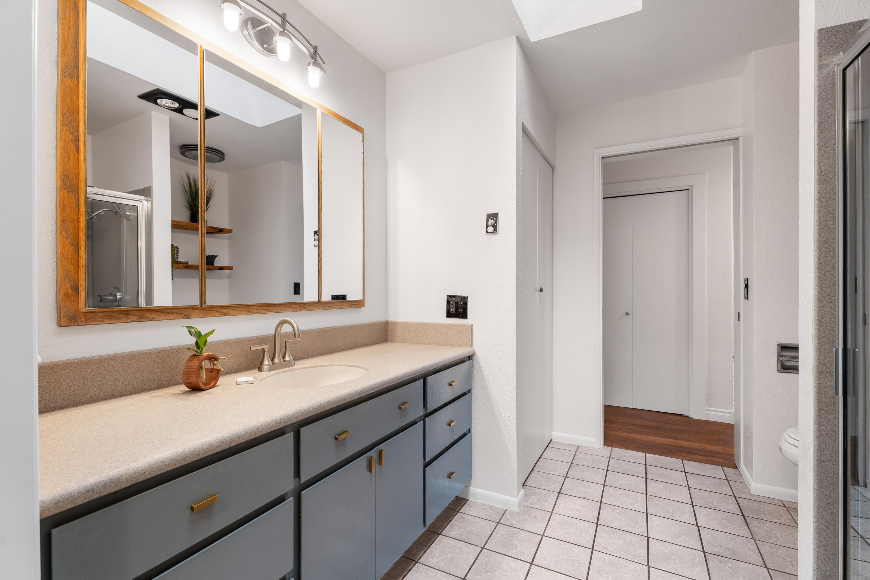 61930 Pettigrew Road Bend, OR 97702 - Photo 25 of 48 58-Bathroom