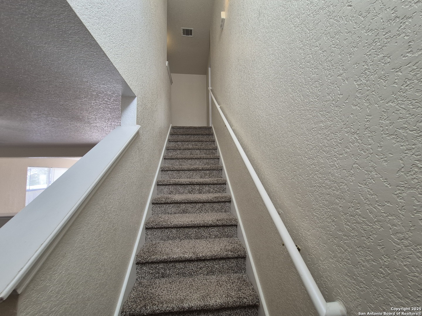 102 Kenrock Ridge San Antonio, TX 78254 - Photo 14 of 30 a view of entryway